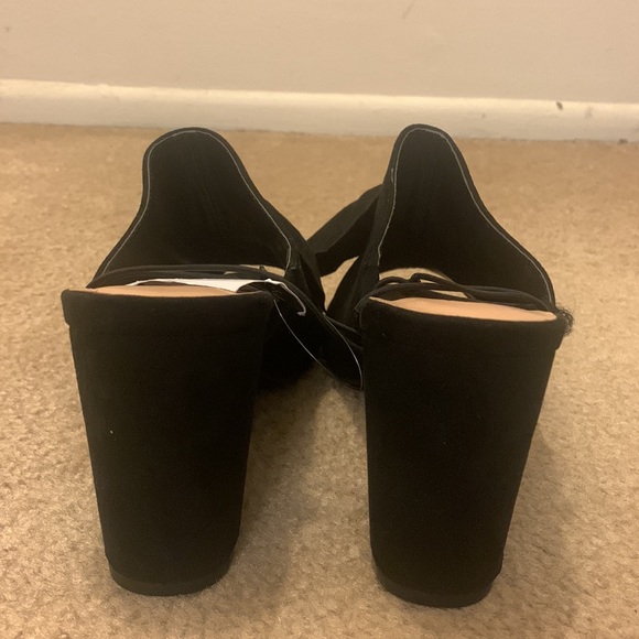 Black Bow Shoes - Picture 7 of 11